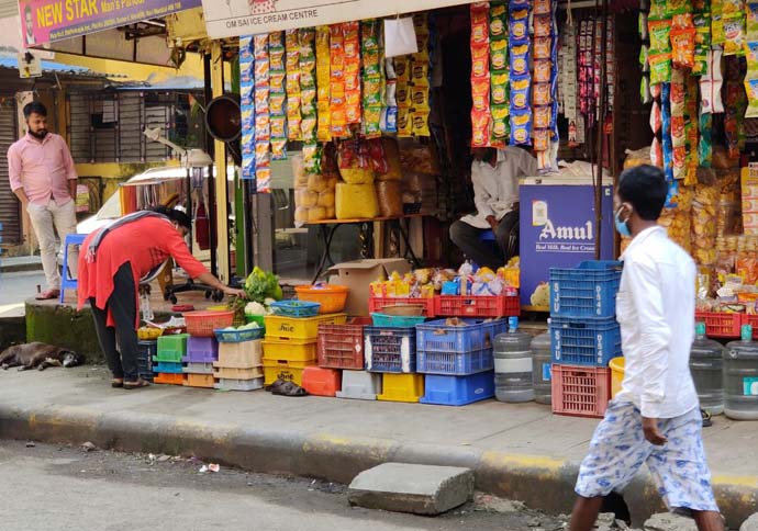 नेरूळ सेक्टर ६ मधील अतिक्रमणाकडे महापालिकेचा कानाडोळा