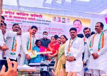 नानाभाऊ शब्दाला जागणारे, इतरांसारखे थापा मारणारे नाही : लोककलावंत कडूबाई खरात