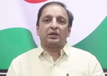 नानांच्या कॉंग्रेसीशाहीला कंटाळून सावंतांनी दिला प्रवक्तेपदाचा राजीनामा