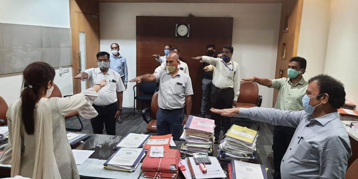 सामुहिक प्रतिज्ञेने दक्षता जनजागृती सप्ताहाला सुरूवात