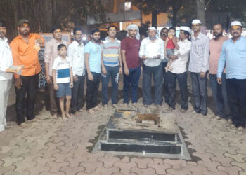 कामोठेतील बैलगाडा प्रेमींकडून खंडेरायाची तळी भंडार करून आनंदोत्सव साजरा