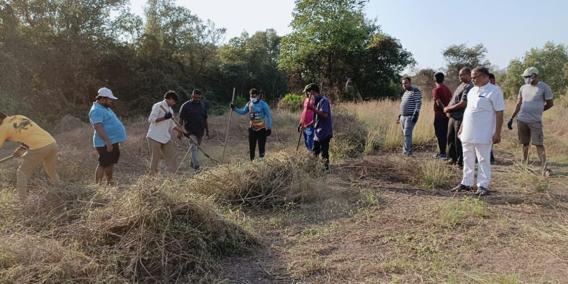बामणदेव मार्गाचे स्वच्छता अभियान उत्साहात