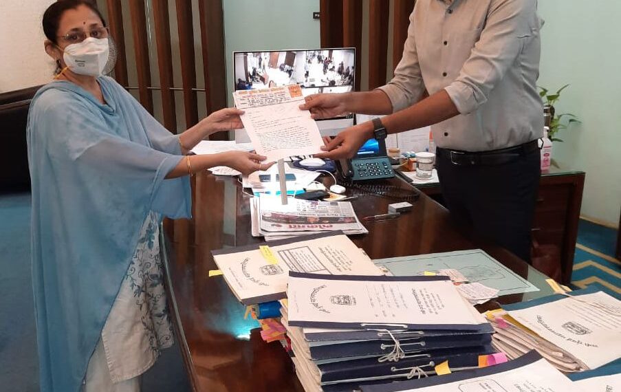 कोपरखैराणे सेक्टर २२-२३ मधील वाहतुक कोंडीवर ठोस तोडगा काढा : सुनिता हांडेपाटील