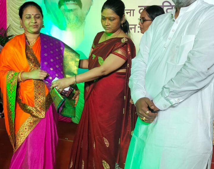 कामगार नेते रविंद्र सावंत यांचा वाढदिवस उत्साहात साजरा