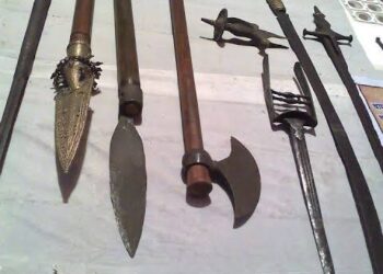 शिवकालीन शस्त्र व नाणी प्रदर्शनाचे आयोजन