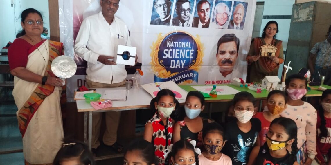 शिक्षण प्रसारक विद्यालयात विज्ञान प्रबोधन कार्यक्रम