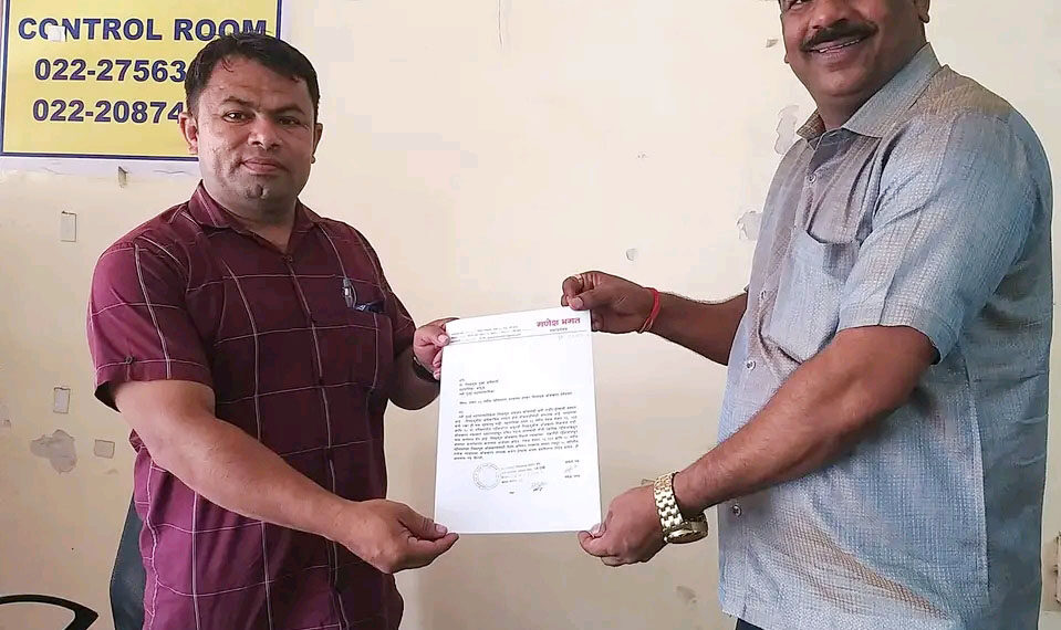 प्रभाग ९६ मधील रहीवाशांना निवडणूक ओळखपत्र द्या : गणेश भगत