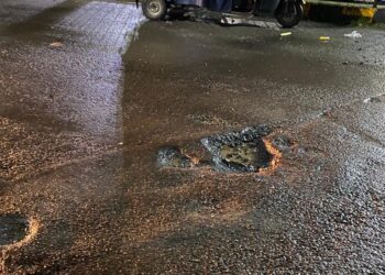 जुईनगर सेक्टर २३,२४,२५ मधील अंर्तगत व बाहेरील रस्त्यांची तातडीने डागडूजी करा : रविंद्र सावंत