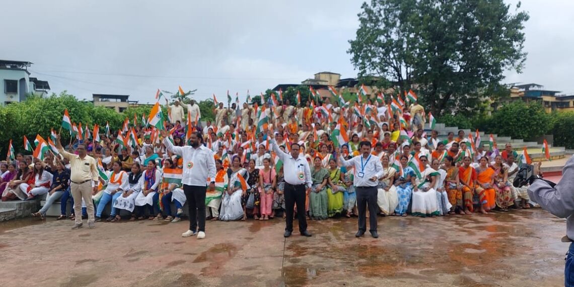 महिला बचत गटांच्या ७५०० हून अधिक महिलांनी रॅलीद्वारे केली देशाभिमानी जनजागृती