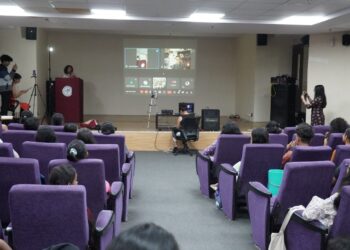 खारघर एनआयएफटीमध्ये नझम-ए-हसरत ऑनलाइन गीत लेखन कार्यशाळा