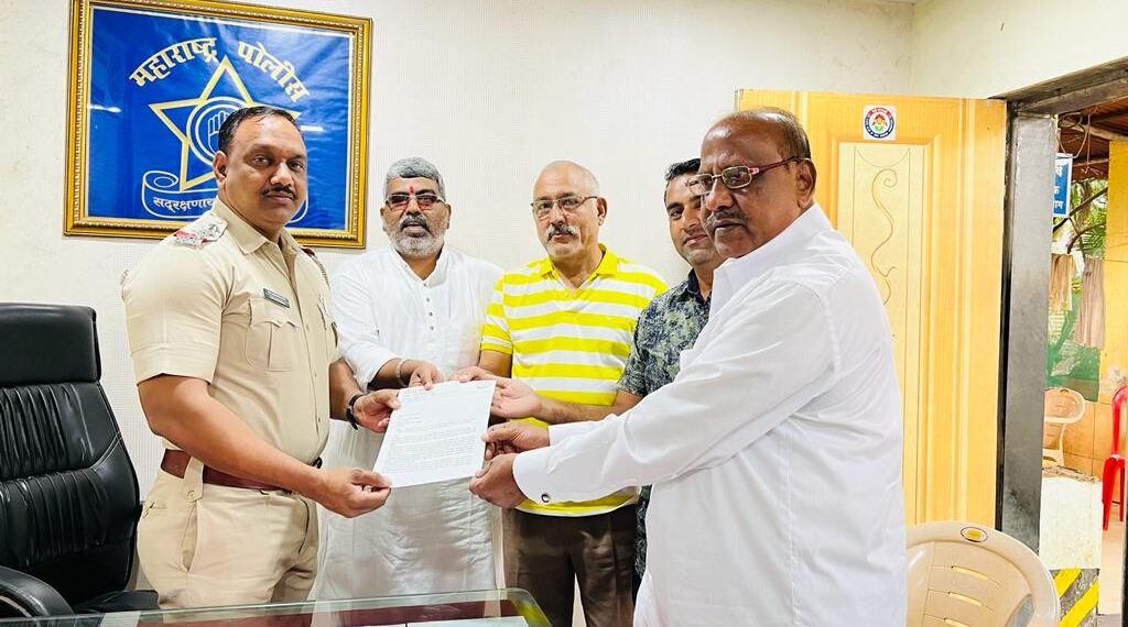 नेरूळ सेक्टर ४-६ मधील चौकातील वाहतुक कोंडीवर तोडगा काढा : रविंद्र सावंत