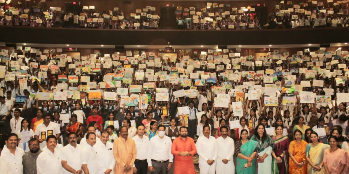 पंतप्रधान मोदी यांच्या नेतृत्वामुळे जगामध्ये भारताचा सन्मान वाढला : लोकनेते आ. गणेश नाईक