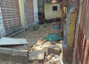 जुईनगर सेक्टर २४ मधील ओंकार सोसायटीलगतच्या विद्युत उपकेंद्र आवाराची सफाई करा : रविंद्र सावंत