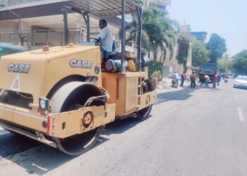 महादेव पवारांच्या इशाऱ्याची पालिकेकडून दखल, रस्त्यांची तात्काळ डागडूजी