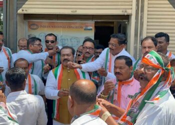 रायगड काँग्रेस ने साजरा केला कर्नाटक मधील विजयाचा जल्लोष!