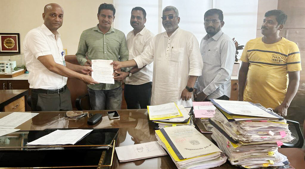 कंत्राटी कामगारांच्या समस्या सोडविण्याचे नवी मुंबई इंटकचे मनपा आयुक्तांना साकडे