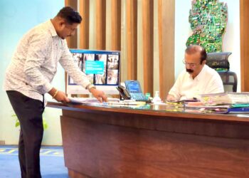 वंडर्स पार्क नूतनीकरण कंत्राटात करोडोंचा भ्रष्टाचार : सविनय म्हात्रेंचा आरोप  