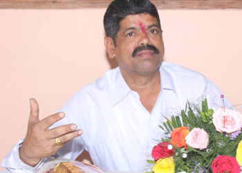 रायगडमधील कुरनाड येथील नियोजित धरण नवी मुंबई महापालिकेकडे घेण्यासाठी तरतूद करावी.