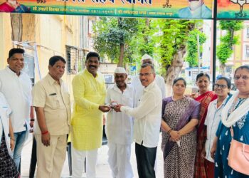 आयुष्यमान जनआरोग्य योजनेचे रहीवाशांना कार्ड वितरण उत्साहात