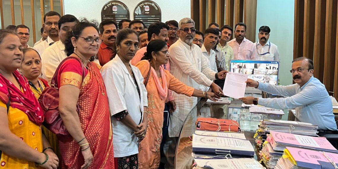 कायम, ठोक, कंत्राटी कर्मचारी अधिकाऱ्यांच्या समस्या सोडवा : रविंद्र सावंत