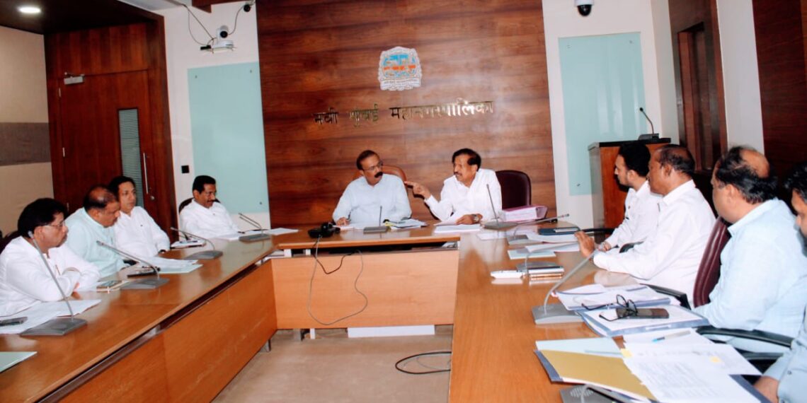 जनतेची कामे केली नाही तर पालिकेचा कारभार बंद पाडू : गणेश नाईक