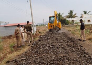 विना भूसंपादन शेतातील अतिक्रमण हटवून संबंधितांवर फौजदारी गुन्हे दाखल करा: संदीप खांडगेपाटील