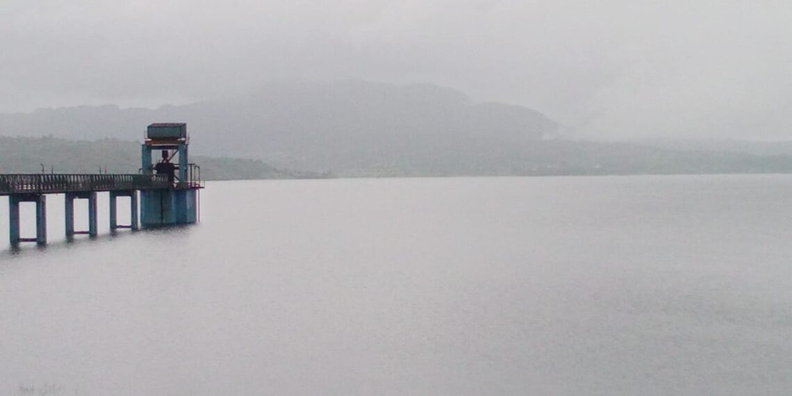 नवी मुंबई महानगरपालिकेचे मोरबे धरण काठोकाठ भरण्याच्या उंबरठ्यावर