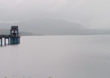 नवी मुंबई महानगरपालिकेचे मोरबे धरण काठोकाठ भरण्याच्या उंबरठ्यावर