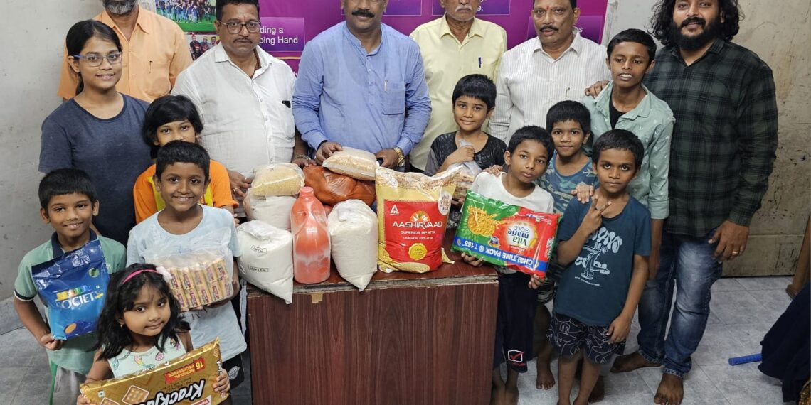 भाजपा जिल्हाध्यक्ष संदीप नाईकांच्या वाढदिवसानिमत्त आश्रमातील मुलांना धान्यवाटप