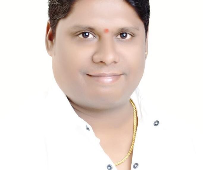 माझा आमदार शिक्षित, समस्या सोडविणारा, चारित्र्यवान तसेच भुमीपुत्रांसाठी झटणारा असावा