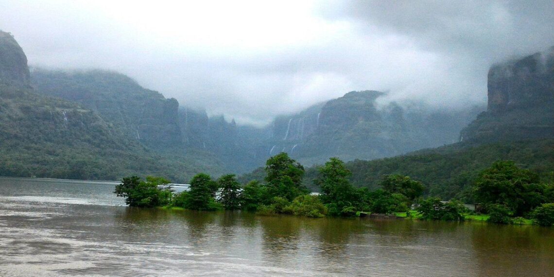 भविष्यातील लोकसंख्येस आवश्यक पाणी पुरवठयासाठी महापालिकेचे गतीमान नियोजन