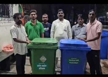 संदीप नाईक प्रतिष्ठानच्या वतीने नेरूळमध्ये कचराकुंडींचे वाटप