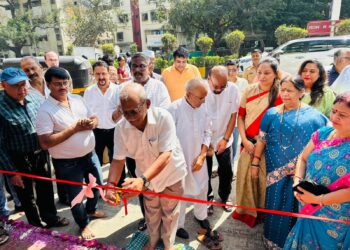 आमदार निधीतील ‘बस स्टॉप’चा लोकार्पण सोहळा उत्साहात