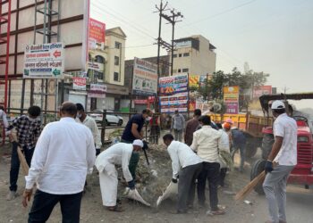 डॉ. श्री.नानासाहेब धर्माधिकारी प्रतिष्ठानच्या वतीने नारायणगाव परिसरामध्ये स्वच्छता अभियान