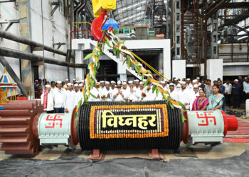 विघ्नहर’ कारखान्याचे मील रोलर पुजन उत्साहात