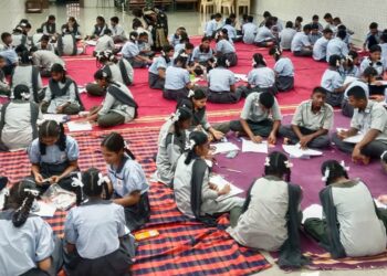 स्वच्छता पोस्टर स्पर्धेत ५ हजारहून अधिक विद्यार्थ्यांनी साकारल्या चित्रमय स्वच्छता संकल्पना