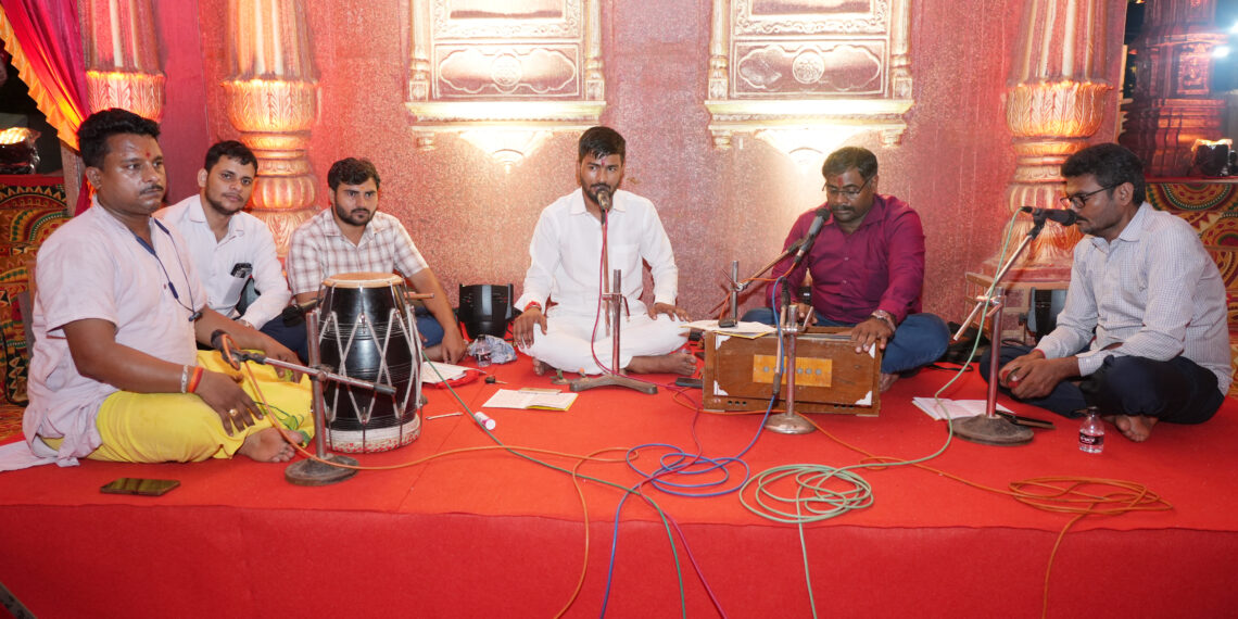 ‘सुंदरकांड’ गायनाने अमंगलाचा नाश !