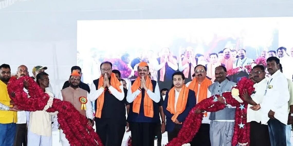 मत्स्यव्यवसायाला शेतीचा दर्जा मिळाल्याने शेतकऱ्यांना दिलासा : देवेंद्र फडणवीस