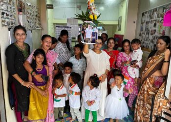 कॉग्रेसने नेरूळमध्ये फोडली ‘मतांची चोरी’ ही अनोखी दहीहंडी