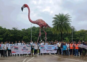 घरोघरी तिरंगा’ मोहीमेंतर्गत सार्वजनिक स्थळांची लोकसहभागातून स्वच्छता