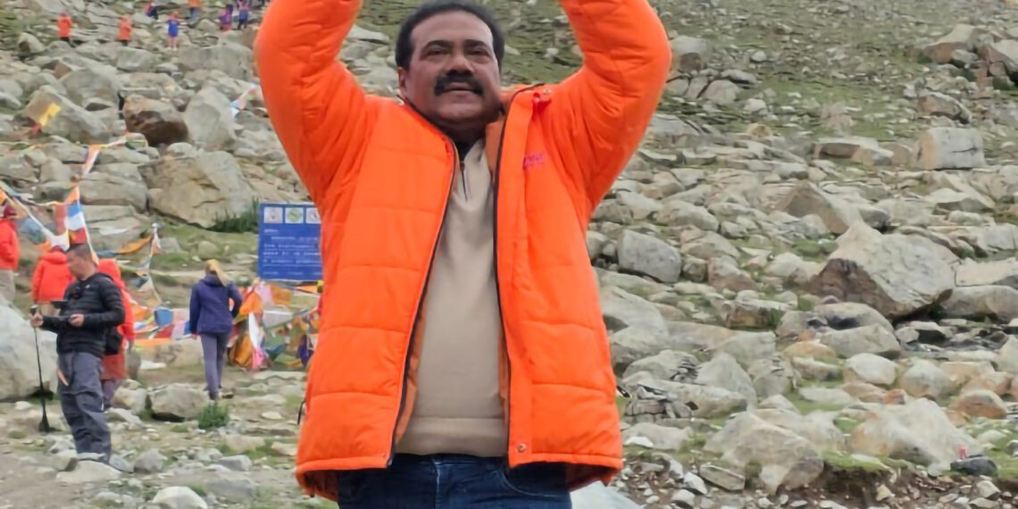 महेंद्रशेठ घरत यांनी दुसऱ्यांदा पूर्ण केली कैलास मानसरोवर यात्रा