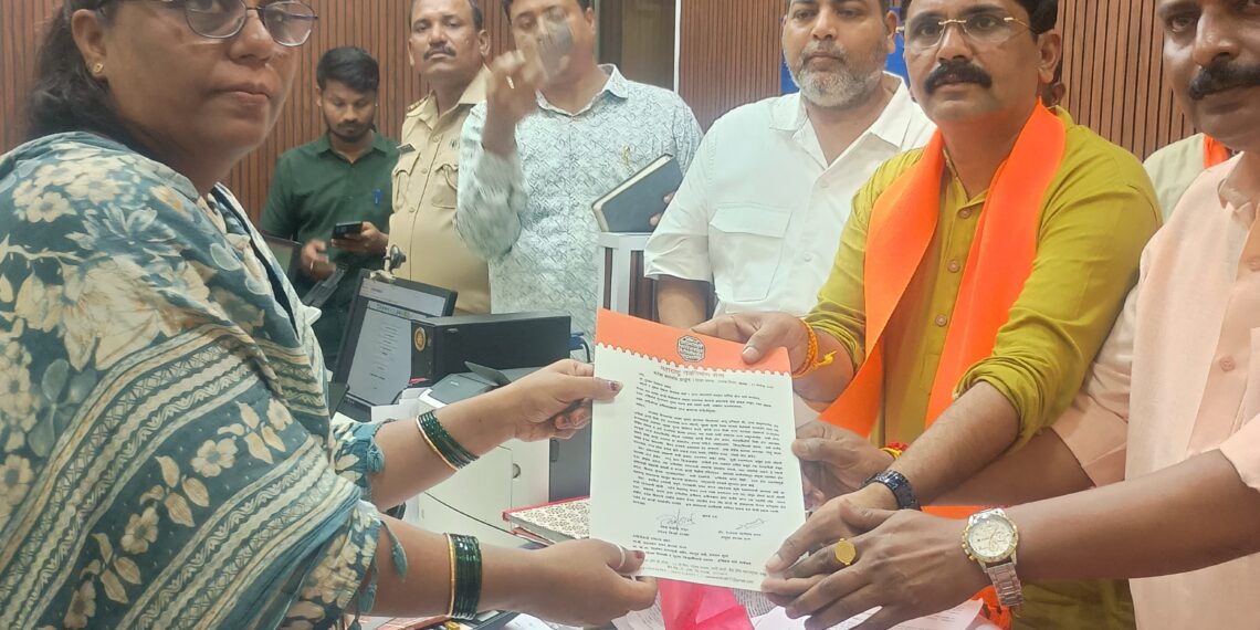 उरण तालुक्यात जमीन खरेदी व्यवहारांमध्ये दस्त नोंद घालण्यासाठी खोट्या शेतकरी दाखल्यांचा वापर.