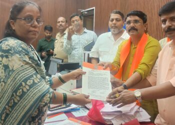 उरण तालुक्यात जमीन खरेदी व्यवहारांमध्ये दस्त नोंद घालण्यासाठी खोट्या शेतकरी दाखल्यांचा वापर.