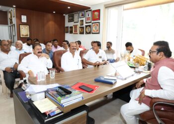 ‘सुखकर्ता’वर जिल्हाध्यक्ष महेंद्रशेठ घरत यांच्या मार्गदर्शनाखाली विधानसभा प्रभारी यांची बैठक उत्साहात