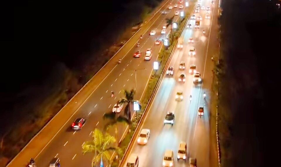 दिवाबत्तीच्या खांबांमधील तांब्याची तार चोरी करणाऱ्या इसमांवर कारवाई