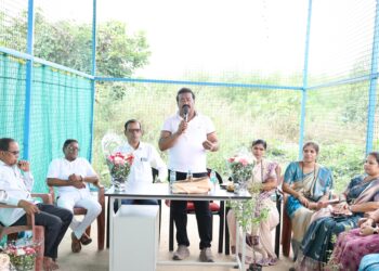 भूमिपुत्रांनो, जागे व्हा, परप्रांतीय झोपड्या बांधून मोठे होतील : महेंद्रशेठ घरत