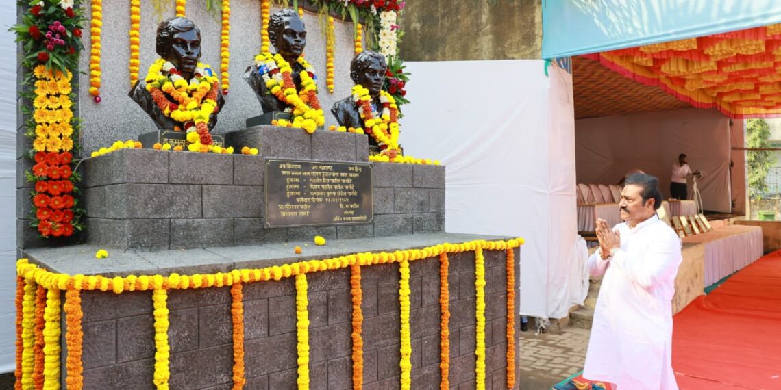 हुतात्म्यांच्या पागोटे गावाला महेंद्रशेठ घरत रुग्णवाहिका देणार!