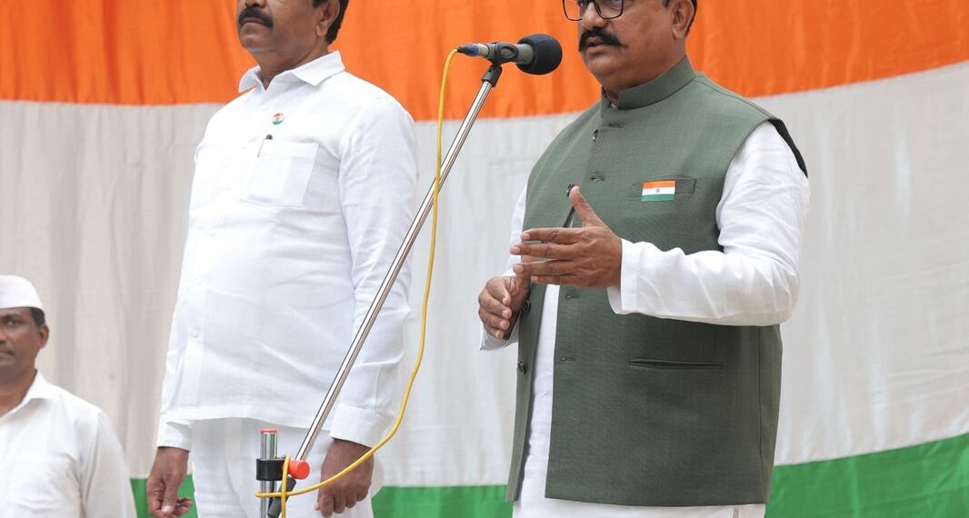 महाराष्ट्रात सर्वदूर तिरंगा पोहचवण्याचा संकल्प करा: हर्षवर्धन सपकाळ