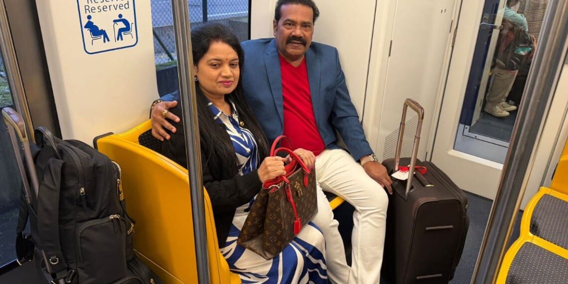 महेंद्रशेठ सपत्नीक निघाले सातव्या खंडाच्या पर्यटनाला!