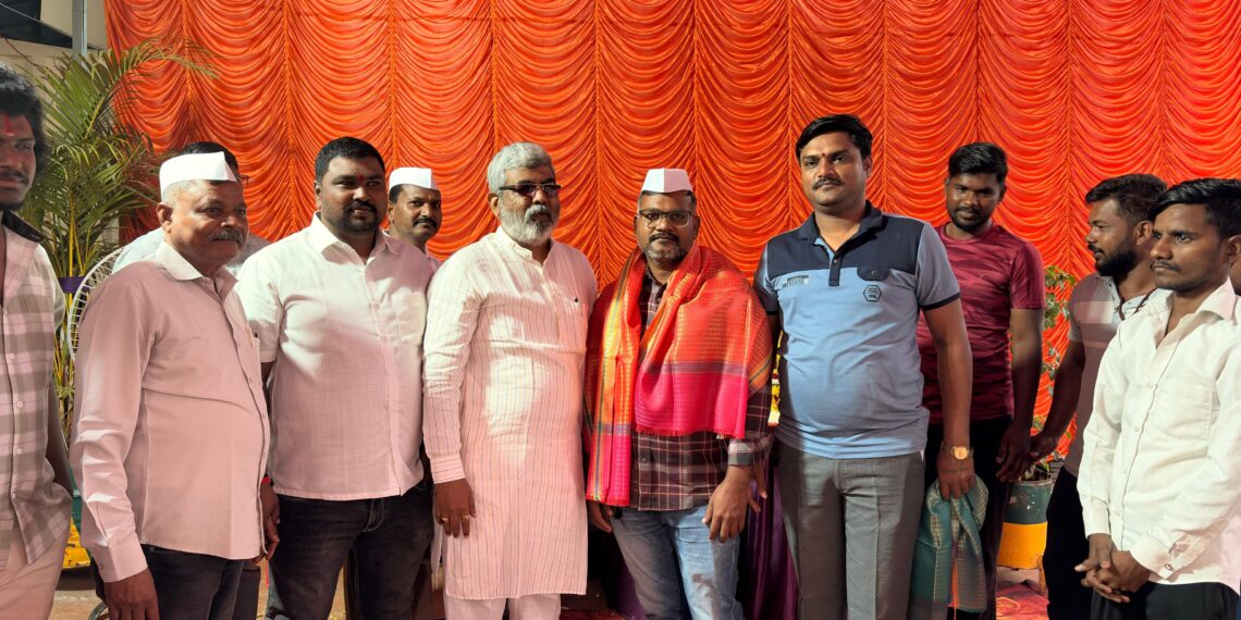 महाराष्ट्र कर्मचारी युनियनच्या पाठपुराव्यामुळे नाका कामगारांची सेवा कायम